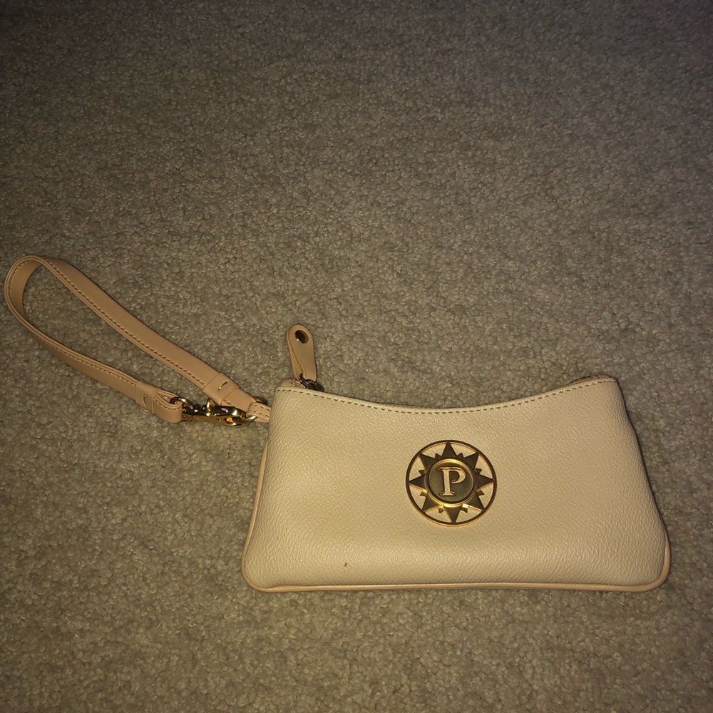 💛Beautiful leather Wristlet💛